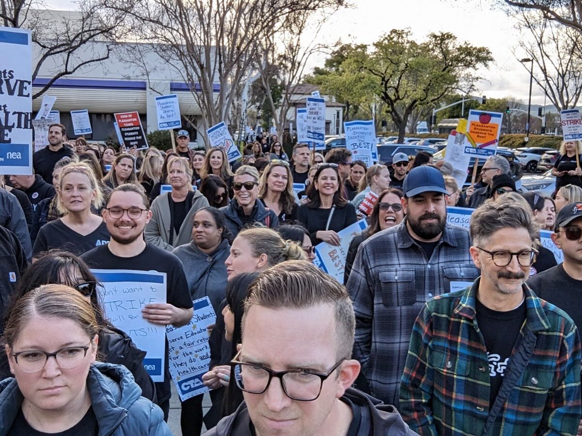 Photo of Association of Pleasanton Teachers members